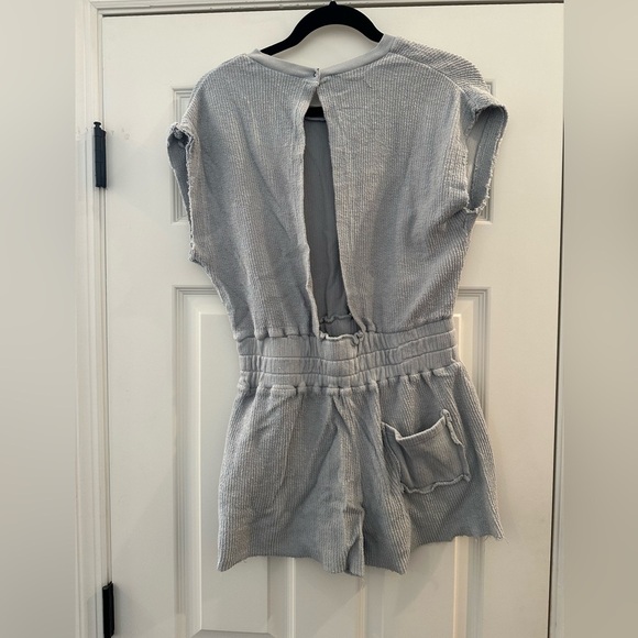 VINTAGE HAVANA Washed Texture Terry Shorts Romper In Light Grey Small - Picture 4 of 9